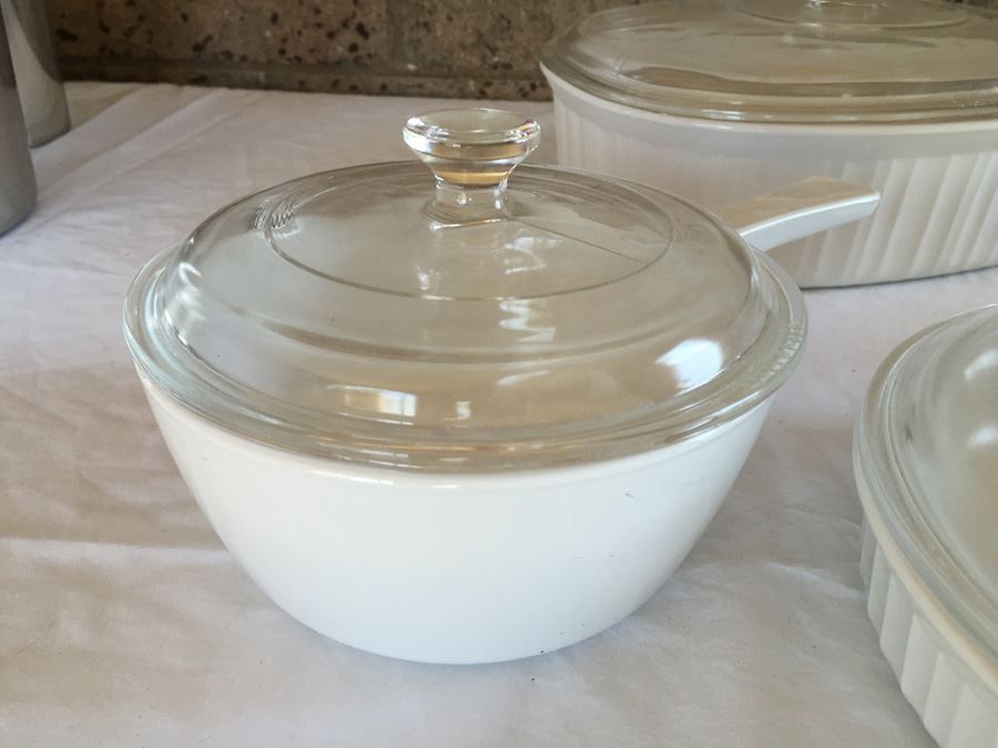 Corningware Lot Note That Two Pieces Have Chips [Photo 7]