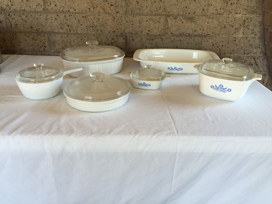 Corningware Lot Note That Two Pieces Have Chips [Photo 2]