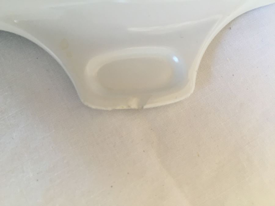 Corningware Lot Note That Two Pieces Have Chips [Photo 14]