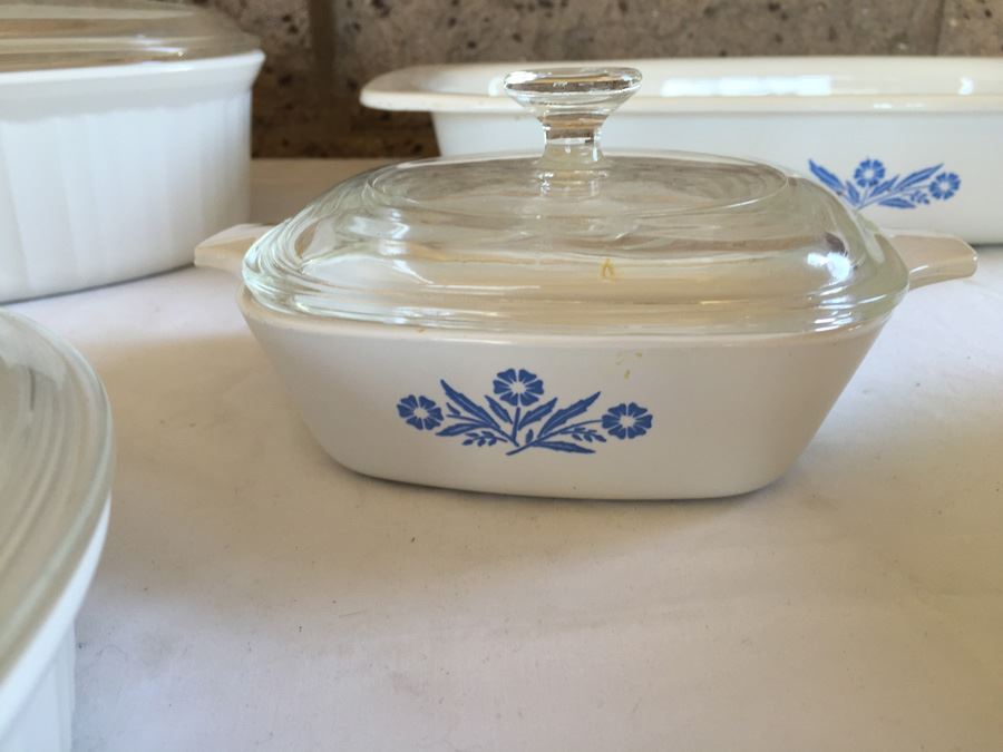 Corningware Lot Note That Two Pieces Have Chips [Photo 3]