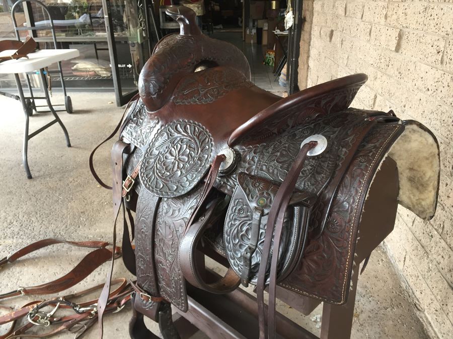 Chas. (Charles) P. Shipley Kansas City, MO Tooled Leather Saddle With Wooden Display Stand Estimate $500-$1,000 [Photo 11]