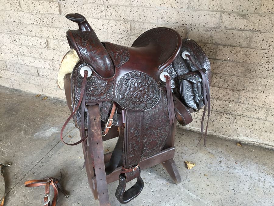 Chas. (Charles) P. Shipley Kansas City, MO Tooled Leather Saddle With Wooden Display Stand Estimate $500-$1,000 [Photo 2]