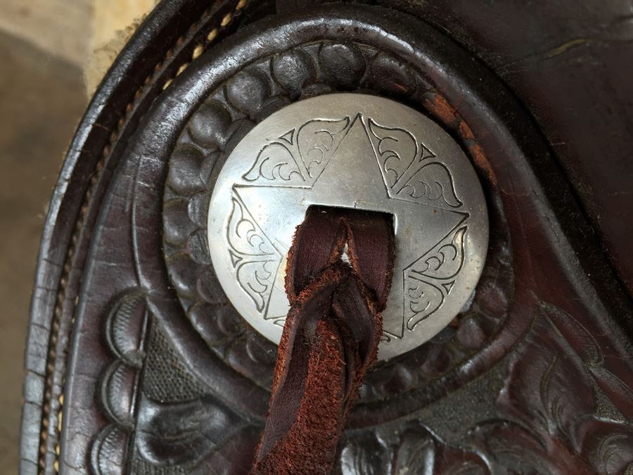 Chas. (Charles) P. Shipley Kansas City, MO Tooled Leather Saddle With Wooden Display Stand Estimate $500-$1,000 [Photo 6]