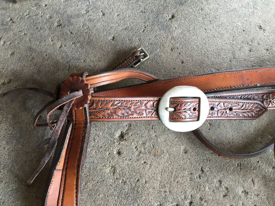 Chas. (Charles) P. Shipley Kansas City, MO Tooled Leather Saddle With Wooden Display Stand Estimate $500-$1,000 [Photo 24]