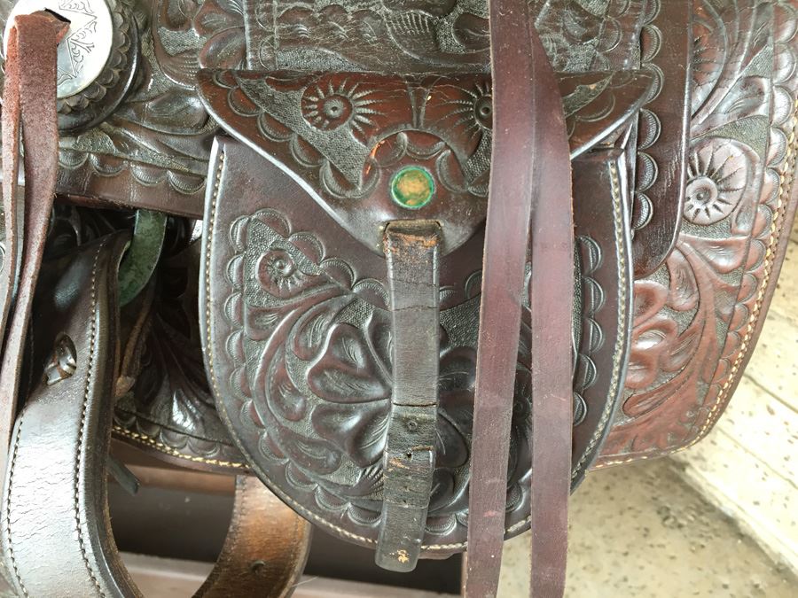Chas. (Charles) P. Shipley Kansas City, MO Tooled Leather Saddle With Wooden Display Stand Estimate $500-$1,000 [Photo 12]