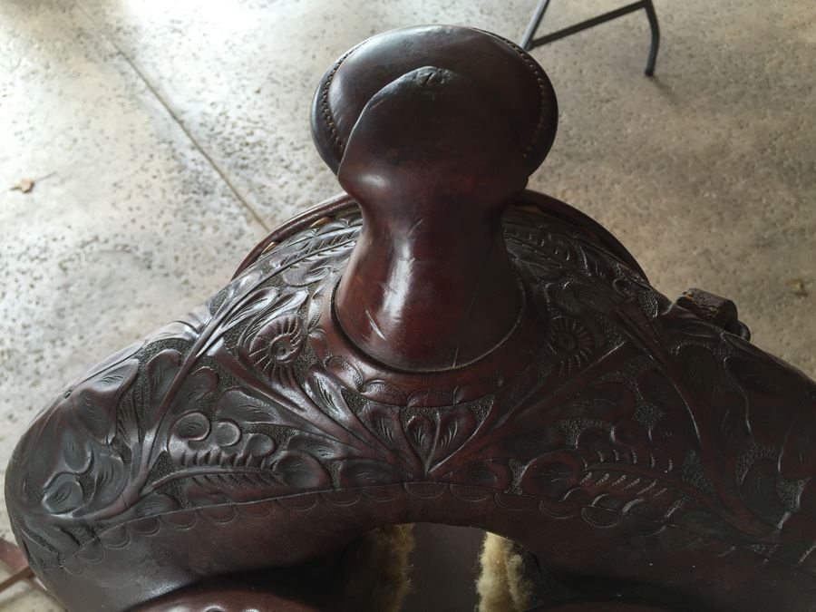 Chas. (Charles) P. Shipley Kansas City, MO Tooled Leather Saddle With Wooden Display Stand Estimate $500-$1,000 [Photo 8]