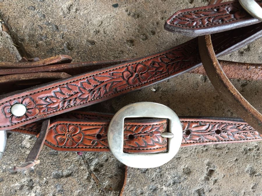 Chas. (Charles) P. Shipley Kansas City, MO Tooled Leather Saddle With Wooden Display Stand Estimate $500-$1,000 [Photo 22]