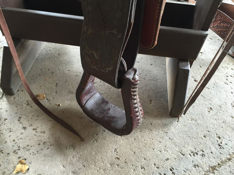 Chas. (Charles) P. Shipley Kansas City, MO Tooled Leather Saddle With Wooden Display Stand Estimate $500-$1,000 [Photo 18]