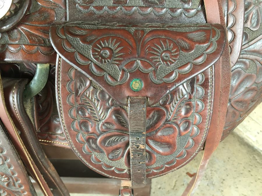 Chas. (Charles) P. Shipley Kansas City, MO Tooled Leather Saddle With Wooden Display Stand Estimate $500-$1,000 [Photo 11]