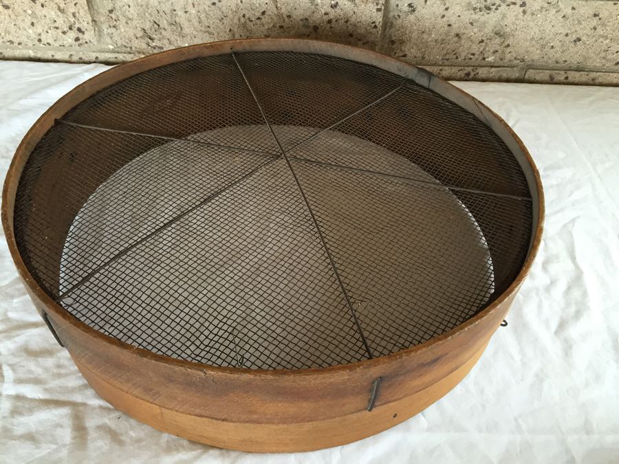 Antique Grain Sifter In Great Condition [Photo 7]