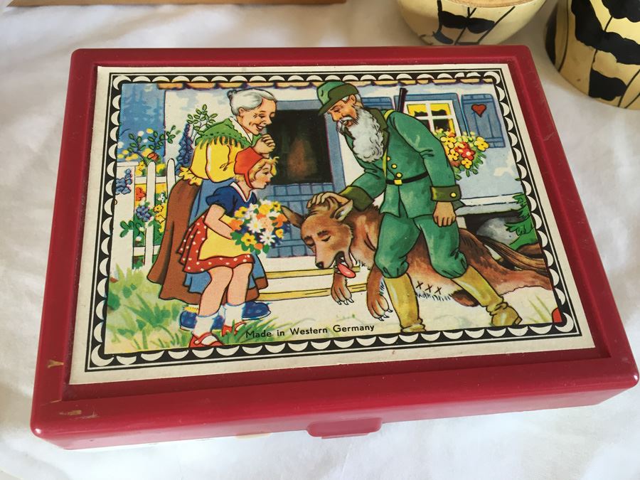 Vintage Toy And Bell Lot [Photo 5]