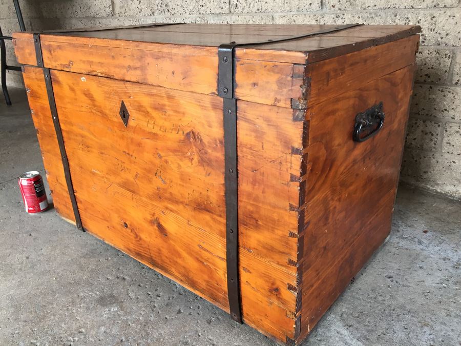 Early American Pine Blanket Chest With Original Hardware And Strapping [Photo 2]