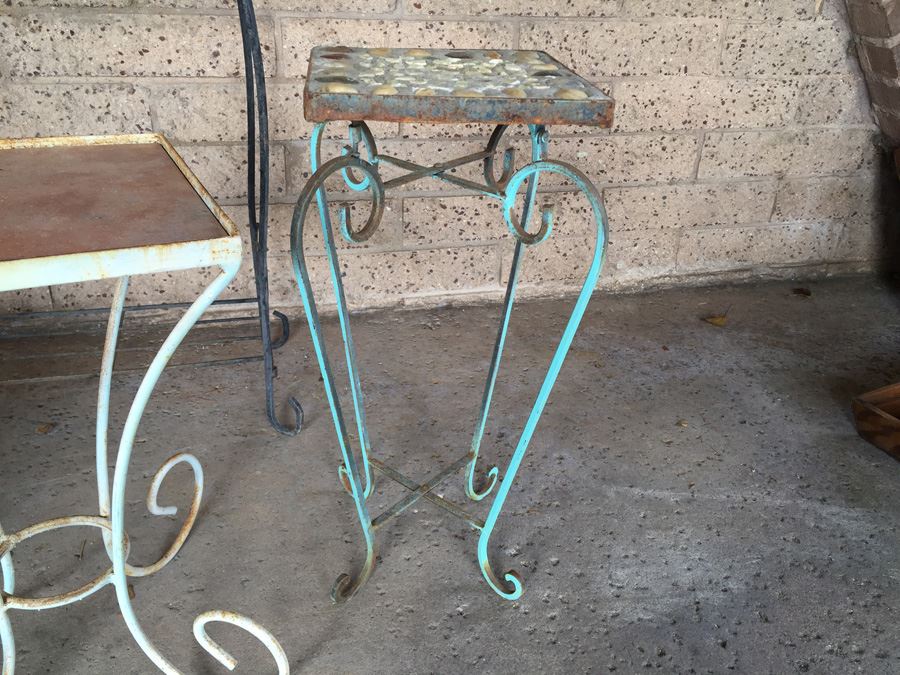 Garden Planters And Stands Lot [Photo 5]