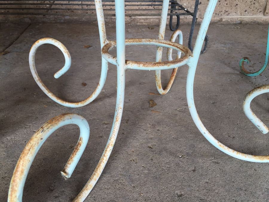 Garden Planters And Stands Lot [Photo 3]