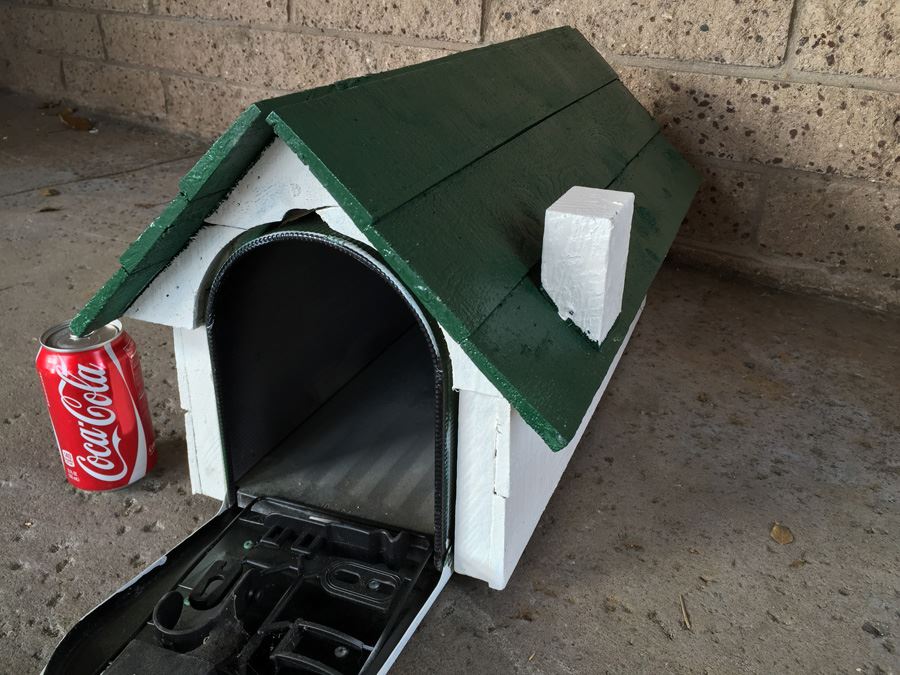 Custom Wooden Mailbox [Photo 7]