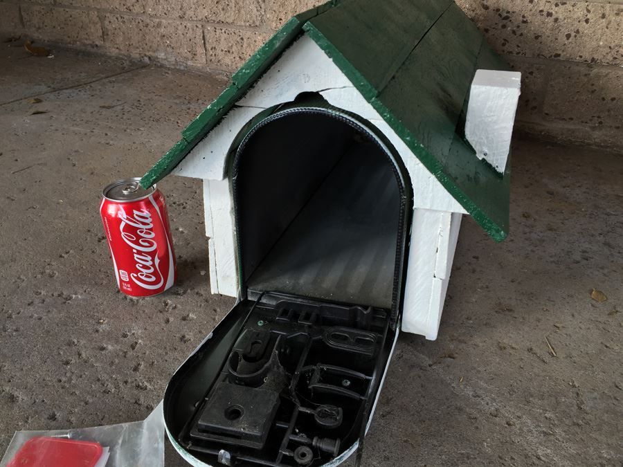 Custom Wooden Mailbox [Photo 6]