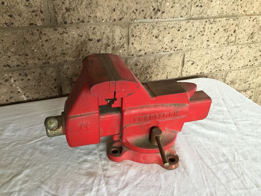 Red Craftsman Vise Model No. 391-5188 [Photo 4]
