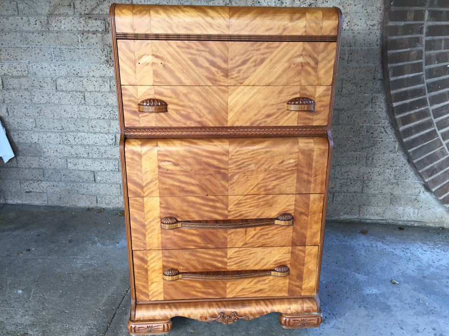 Vintage Art Deco Dresser Bursting With Personality [Photo 4]