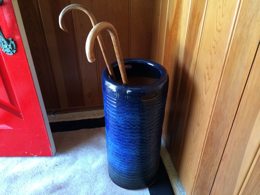 Blue Glaze Pottery Umbrella Stand [Photo 7]
