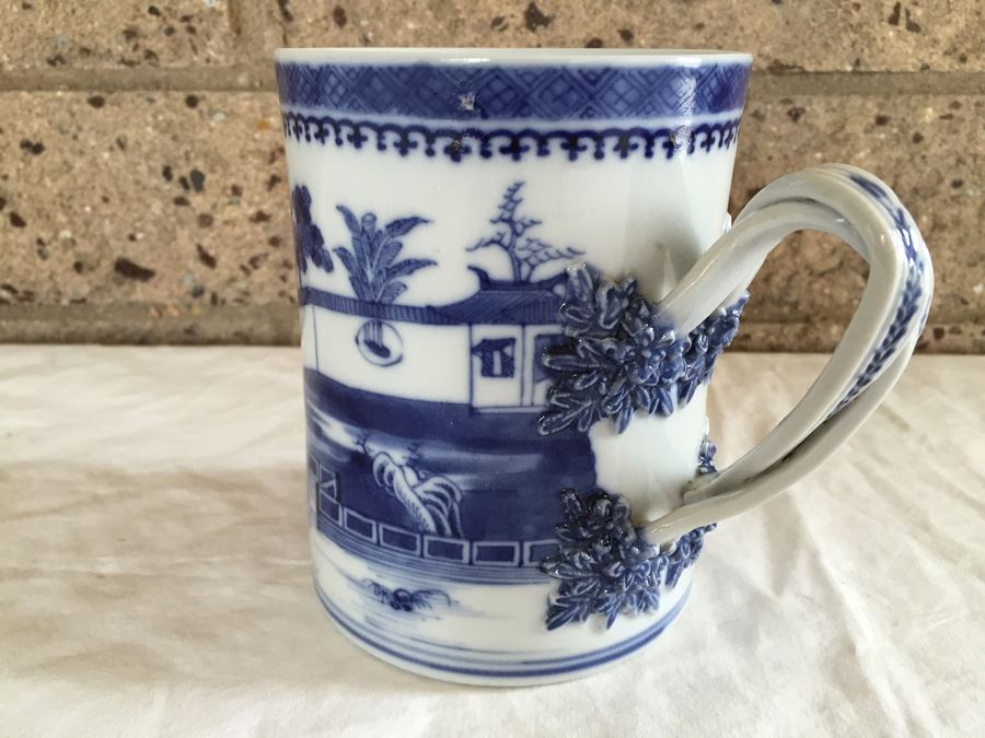 Detailed Antique Chinese Blue And White Cylindrical Mug 5 Inches High c. 1800 [Photo 6]