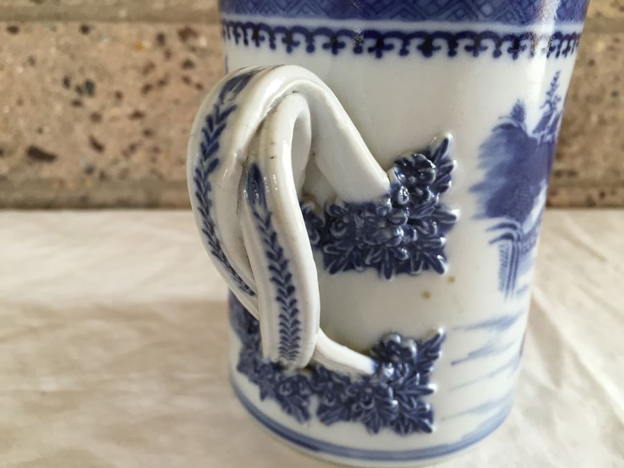 Detailed Antique Chinese Blue And White Cylindrical Mug 5 Inches High c. 1800 [Photo 7]