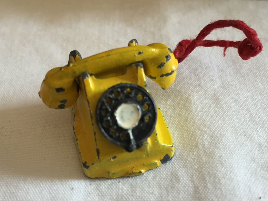 Huge Collection Of Miniature Doll House Furniture Over 100 Pieces [Photo 44]