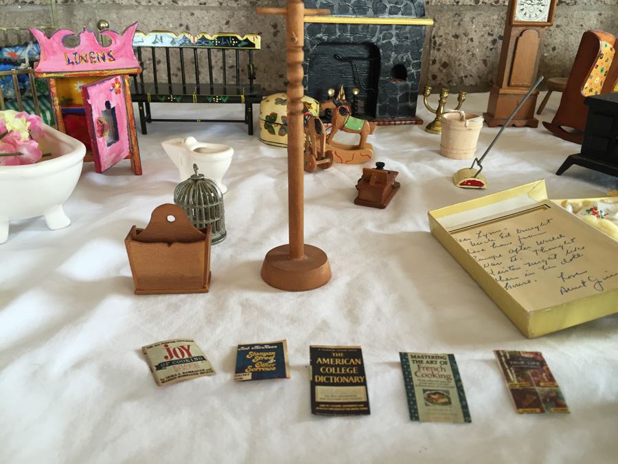 Huge Collection Of Miniature Doll House Furniture Over 100 Pieces [Photo 7]