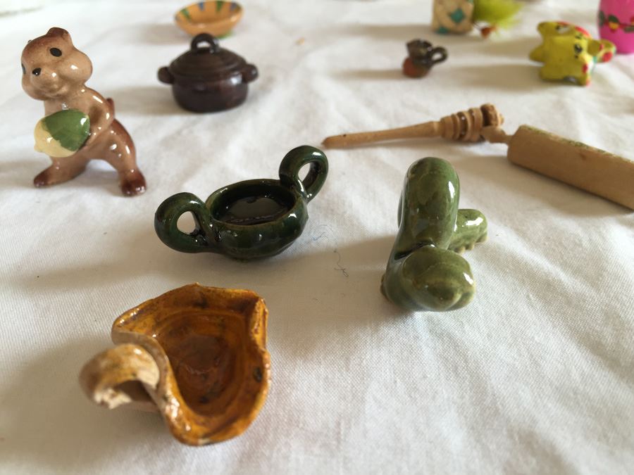 Huge Collection Of Miniature Doll House Furniture Over 100 Pieces [Photo 66]