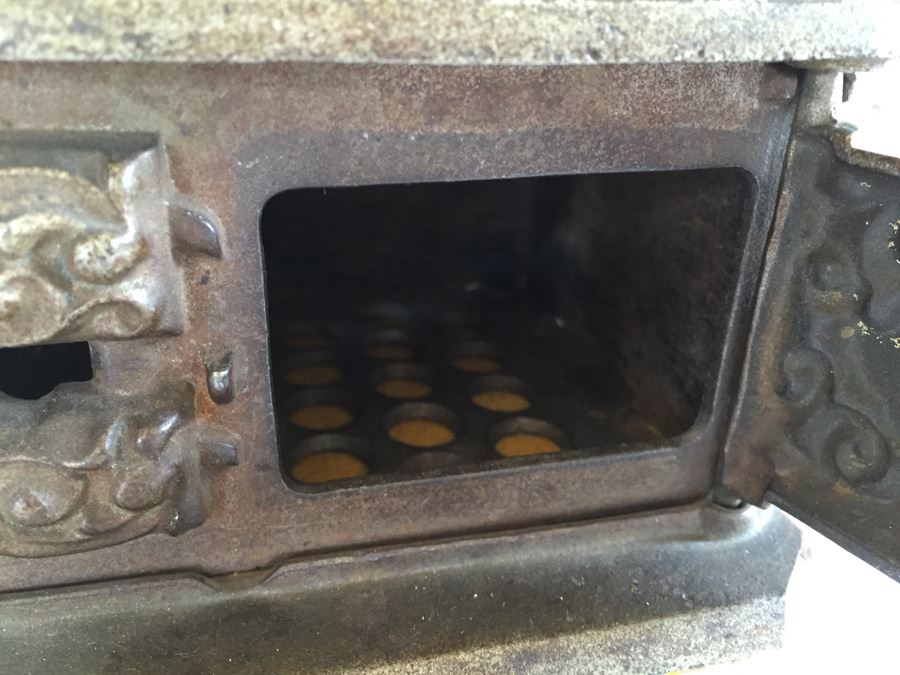 Huge Collection Of Miniature Doll House Furniture Over 100 Pieces [Photo 56]