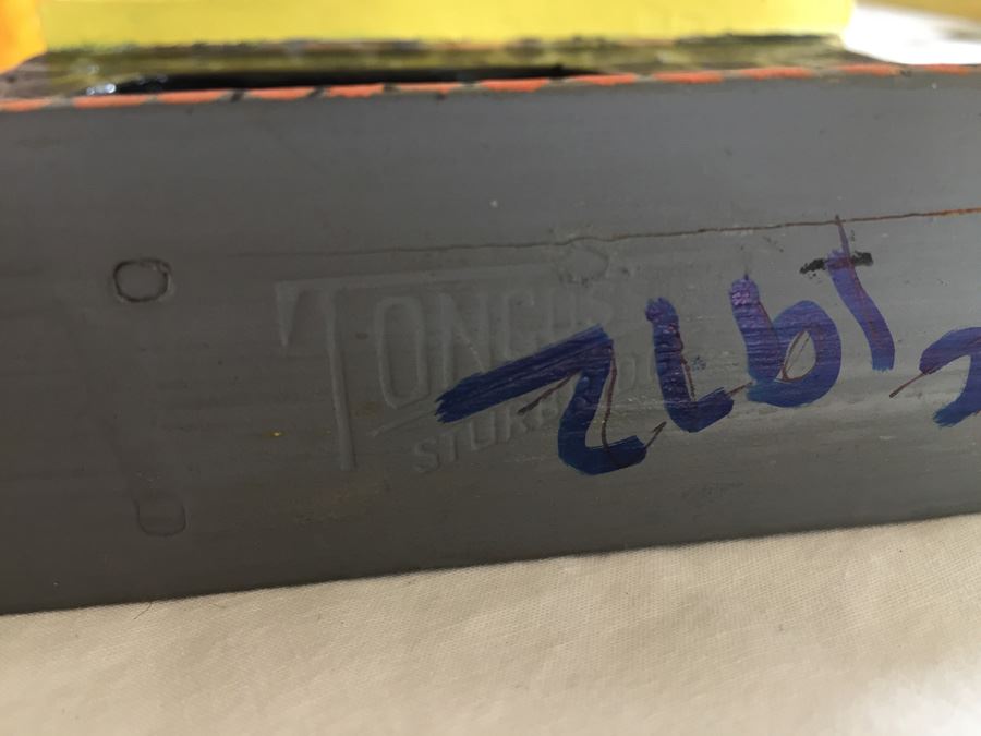 Huge Collection Of Miniature Doll House Furniture Over 100 Pieces [Photo 24]