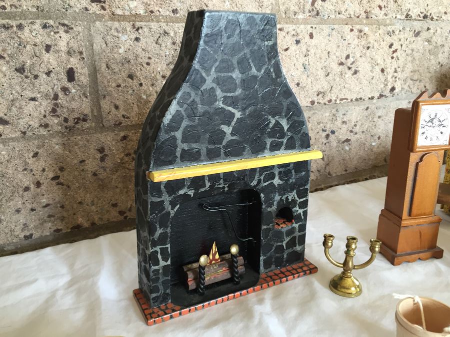 Huge Collection Of Miniature Doll House Furniture Over 100 Pieces [Photo 23]