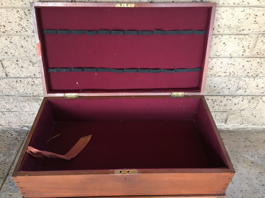 Old Silverware Box With Custom Stand Use As Coffee Or Side Table [Photo 9]