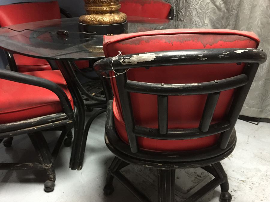 Rattan Table And Four Chairs Outdoor Patio Set [Photo 8]