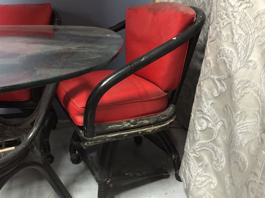 Rattan Table And Four Chairs Outdoor Patio Set [Photo 6]