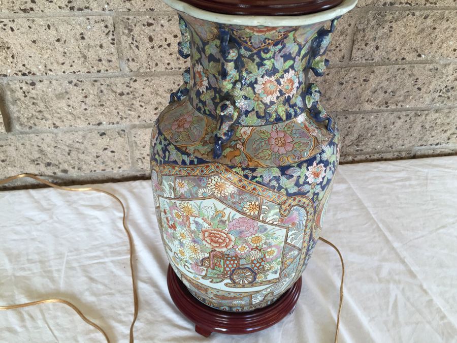 Vintage Chinese Famile Rose Lamp Stunning [Photo 9]