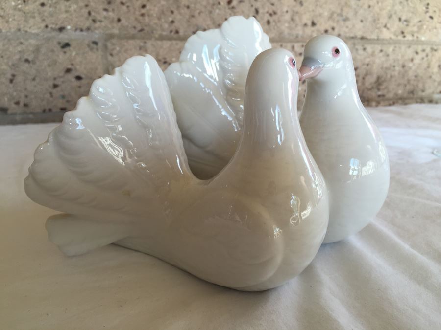 Lladro Kissing Doves [Photo 2]