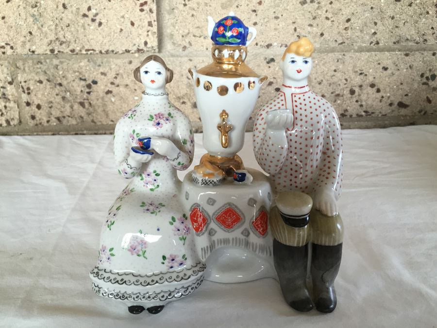 Soviet Porcelain Figurine By 'Kiev Experimental Art Ceramics Factory' [Photo 2]