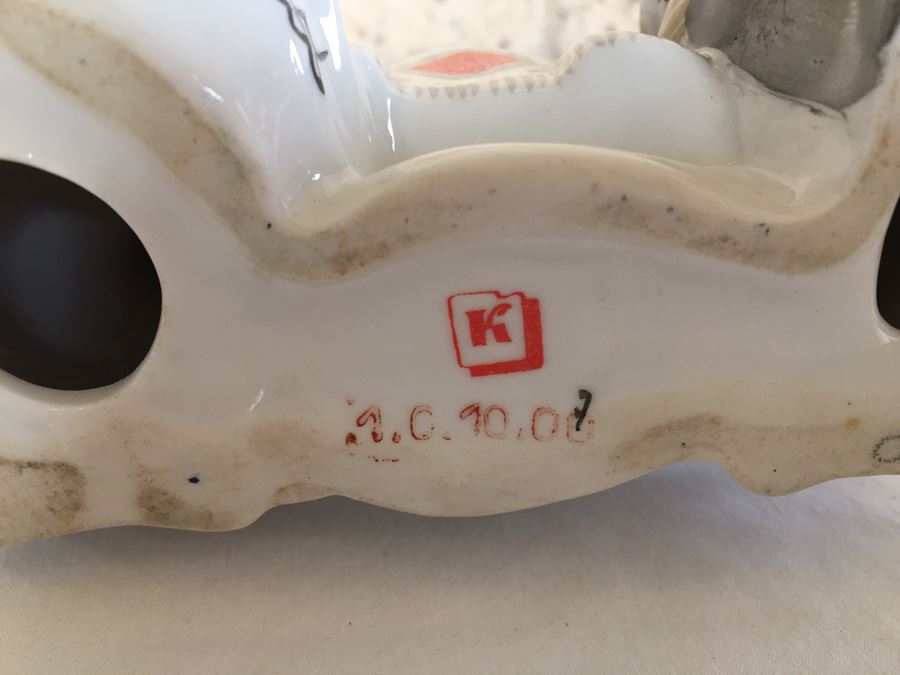 Soviet Porcelain Figurine By 'Kiev Experimental Art Ceramics Factory' [Photo 3]