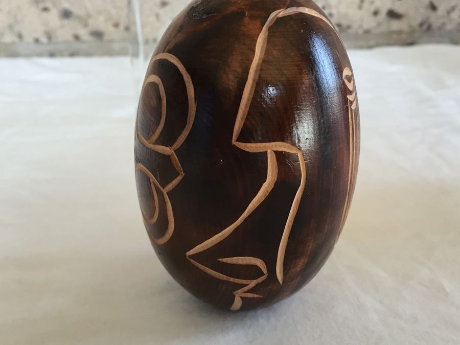 Collectible Lot Includes Pair Of Turtle Desk Bells, Miniature Clock, Egg Carving And Sydney Australia Paperweight Estimate $300+ [Photo 24]