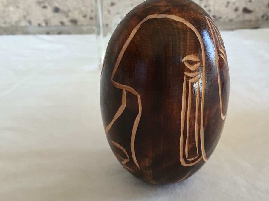 Collectible Lot Includes Pair Of Turtle Desk Bells, Miniature Clock, Egg Carving And Sydney Australia Paperweight Estimate $300+ [Photo 23]