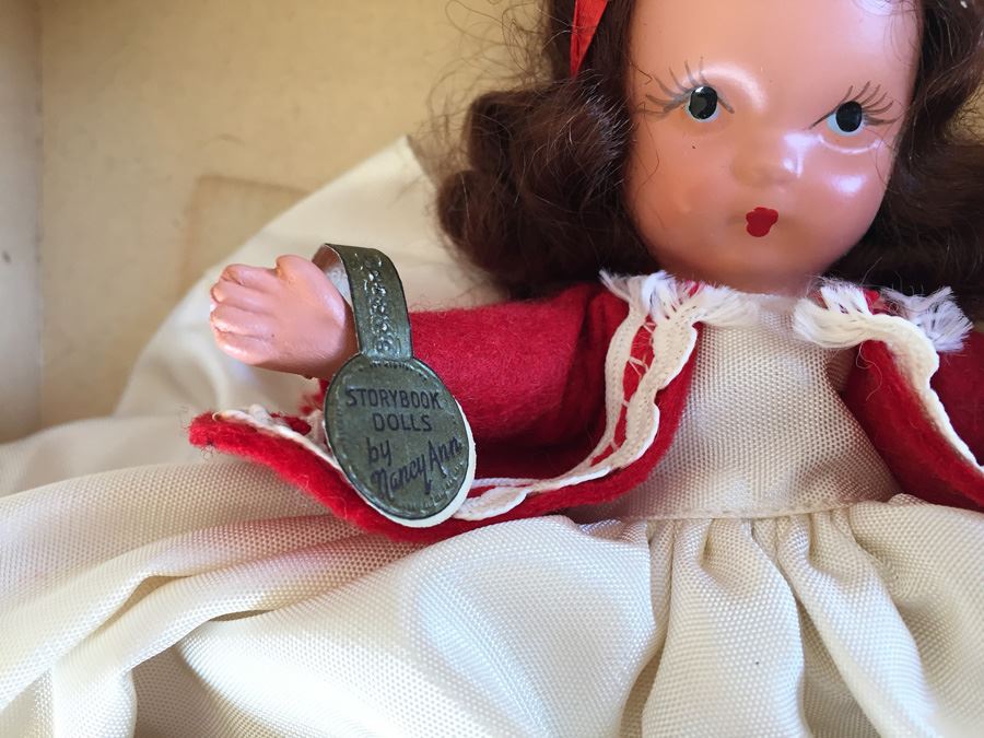 (8) Storybook Dolls By Nancy Ann In Original Box Lot Estimate $480 [Photo 21]