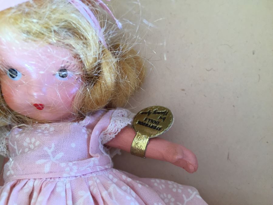 (8) Storybook Dolls By Nancy Ann In Original Box Lot Estimate $480 [Photo 3]