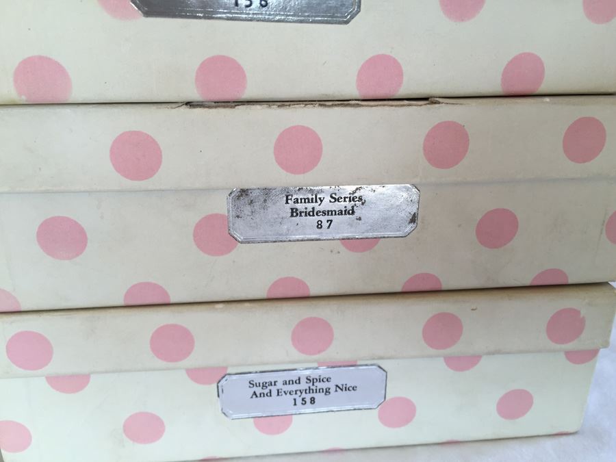 (8) Storybook Dolls By Nancy Ann In Original Box Lot Estimate $480 [Photo 10]