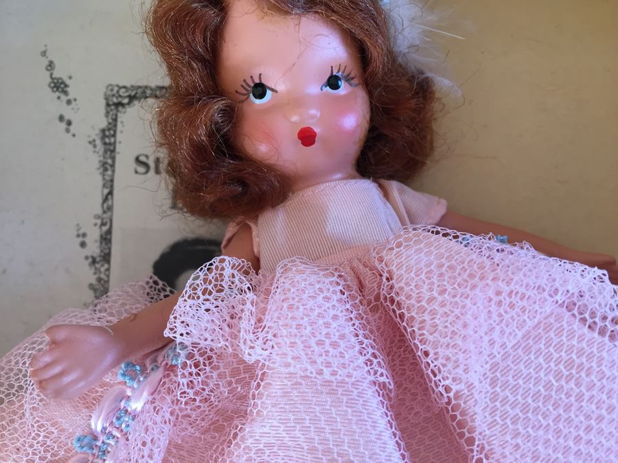 (8) Storybook Dolls By Nancy Ann In Original Box Lot Estimate $480 [Photo 29]