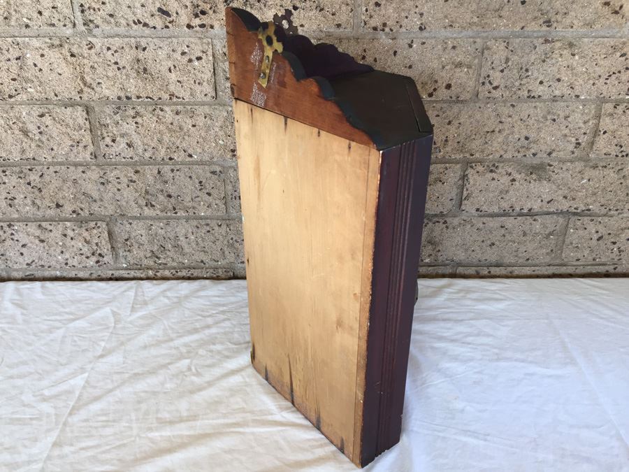 Vintage Wall-Mounted Corner Cabinet With Mirror [Photo 10]