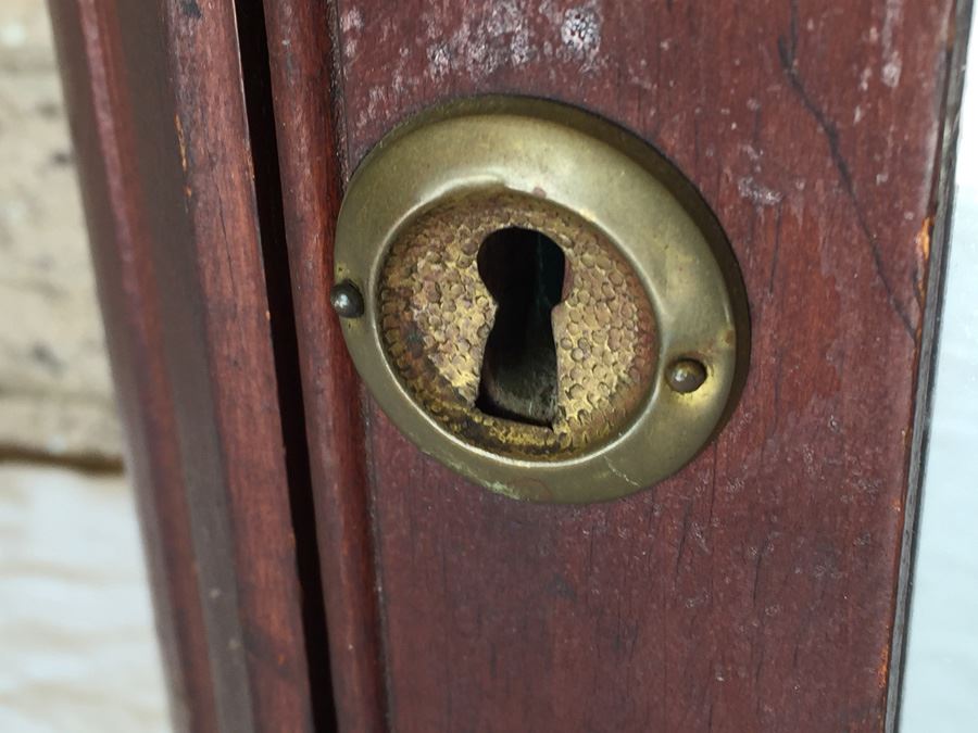 Vintage Wall-Mounted Corner Cabinet With Mirror [Photo 8]