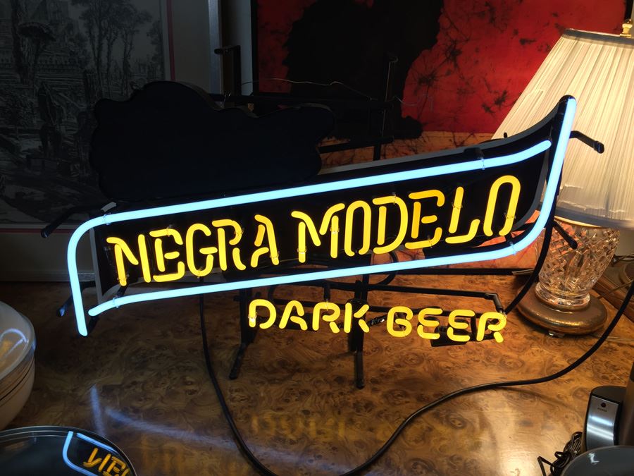 Negra Modelo Dark Beer Neon Sign