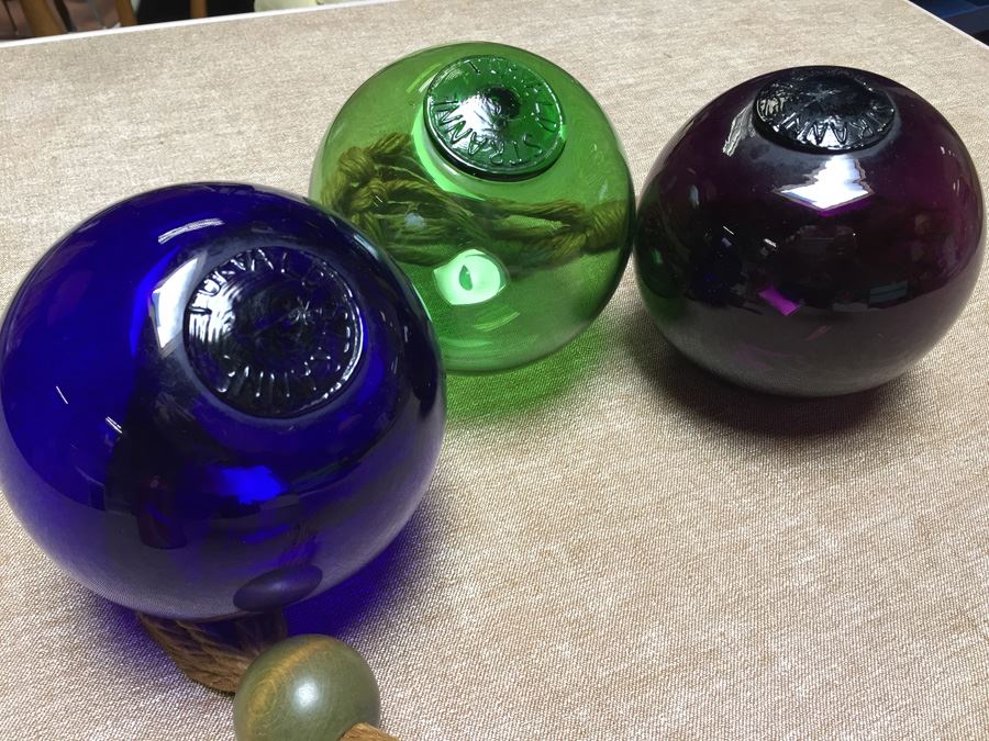 JUST ADDED - Set Of Three Torvald Stranne Swedish Glass Floats Hand Blown Estimate $150-$200 [Photo 10]