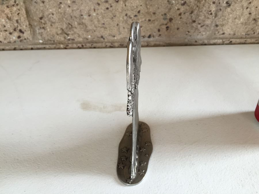 JUST ADDED - Seagull Pewter Canada Standing Angel Vintage 1986 [Photo 5]