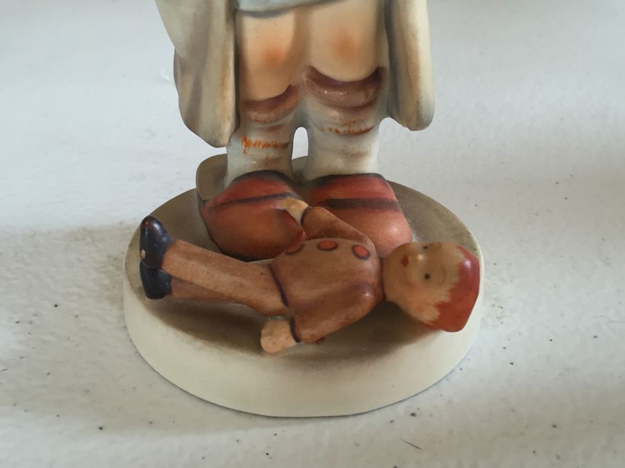 JUST ADDED - Vintage Hummel And Beatrix Potter Figurine Lot [Photo 9]